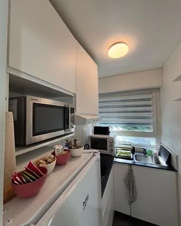 Apartamento Strasbourg, Jules Verne *